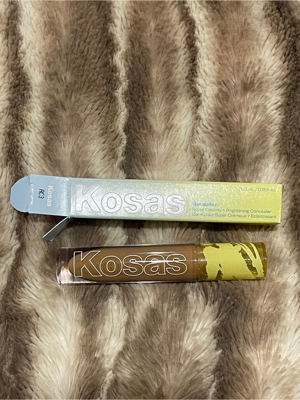 Kosas Revealer Super Creamy + Brighteno Concealer in 7.8N Medium Deep Neutral